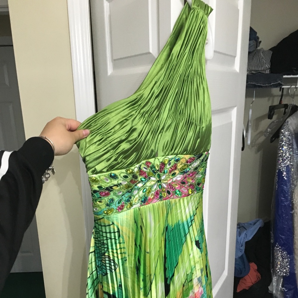 Green print long dress
